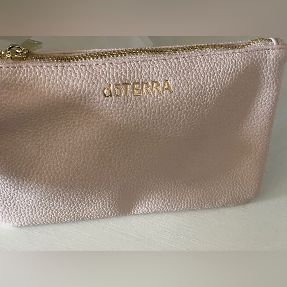 Doterra slim oil clutch bag purse. New